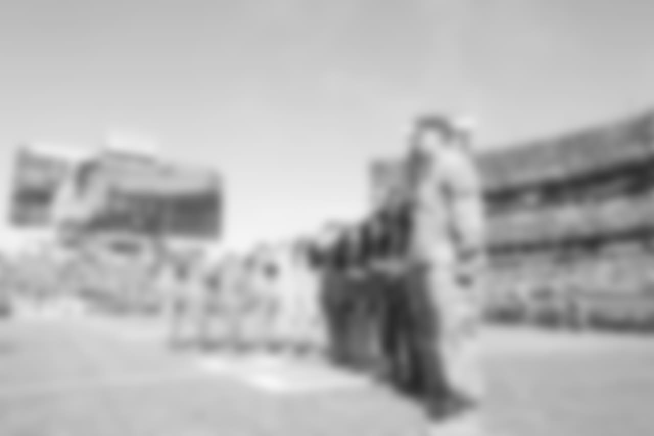 SUT_5988