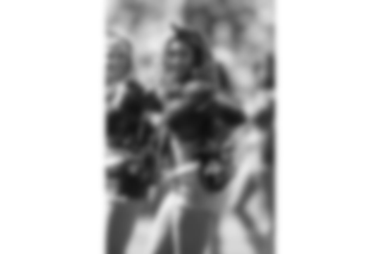 cheerleaders-2018eagles251283
