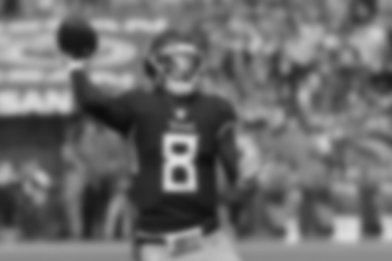 Tennessee Titans quarterback Marcus Mariota passes against the New England Patriots in the first half of an NFL football game Sunday, Nov. 11, 2018, in Nashville, Tenn. (AP Photo/James Kenney)