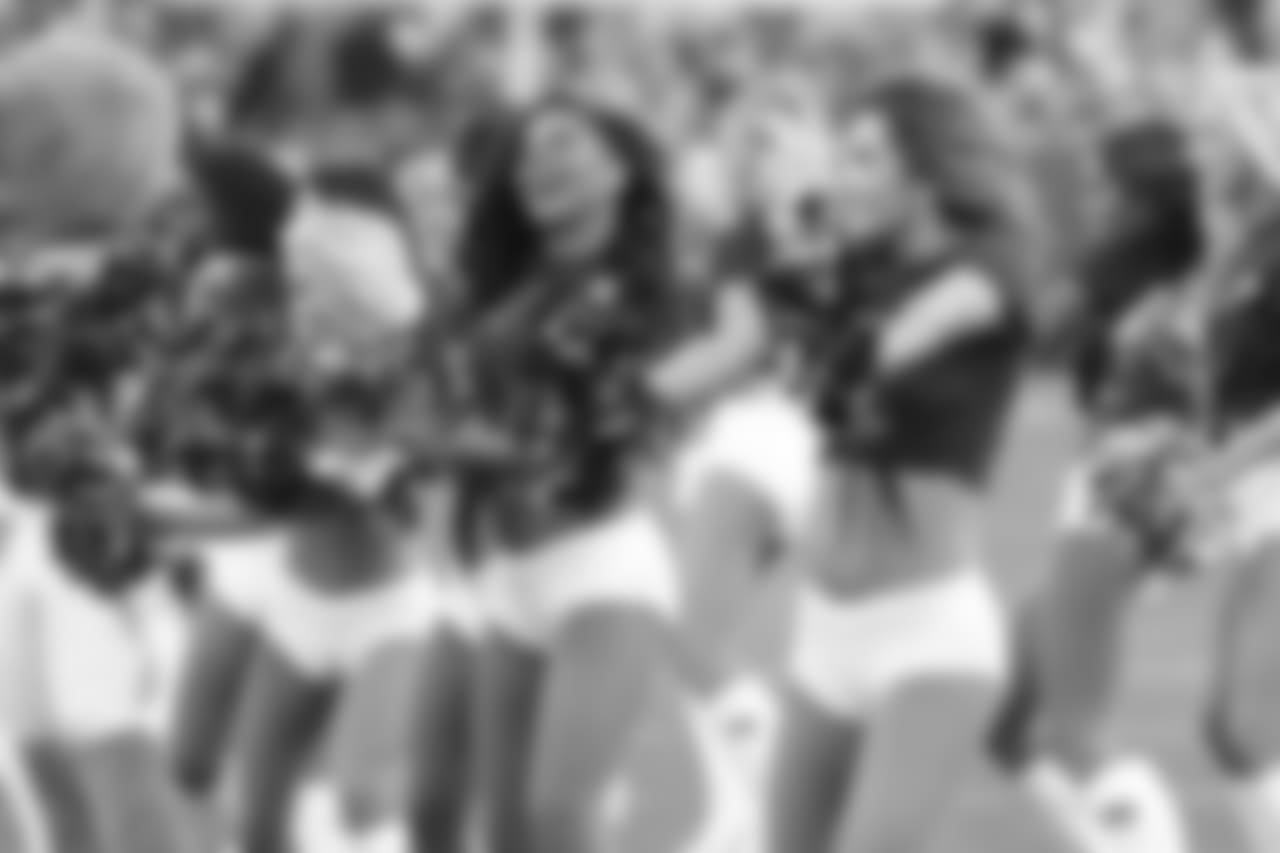 titans2018jets-cheer163366