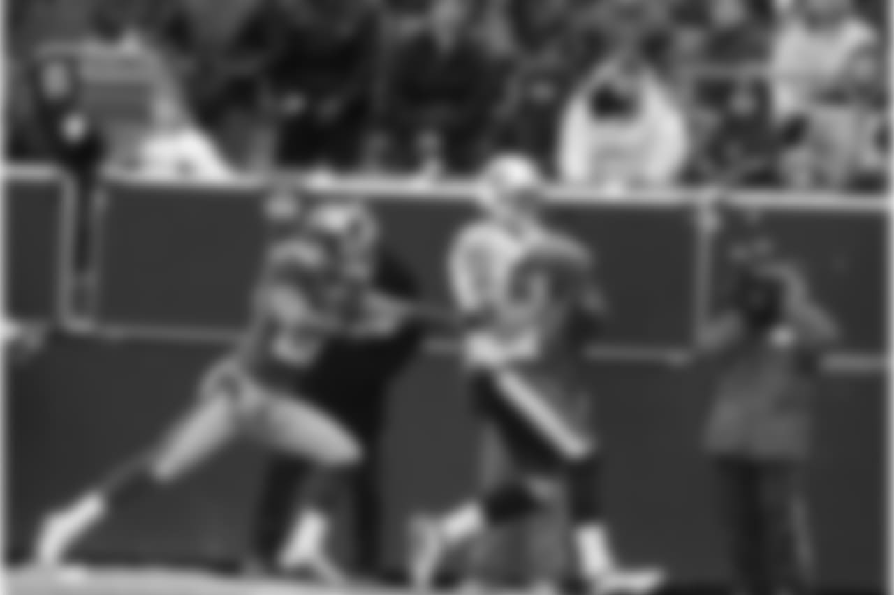 Titans/Giants-A-120102