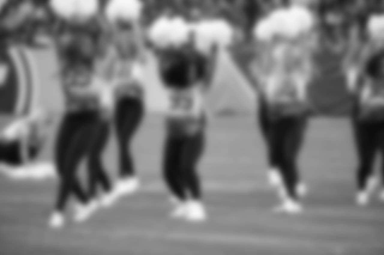 titans2018jets-cheer263378