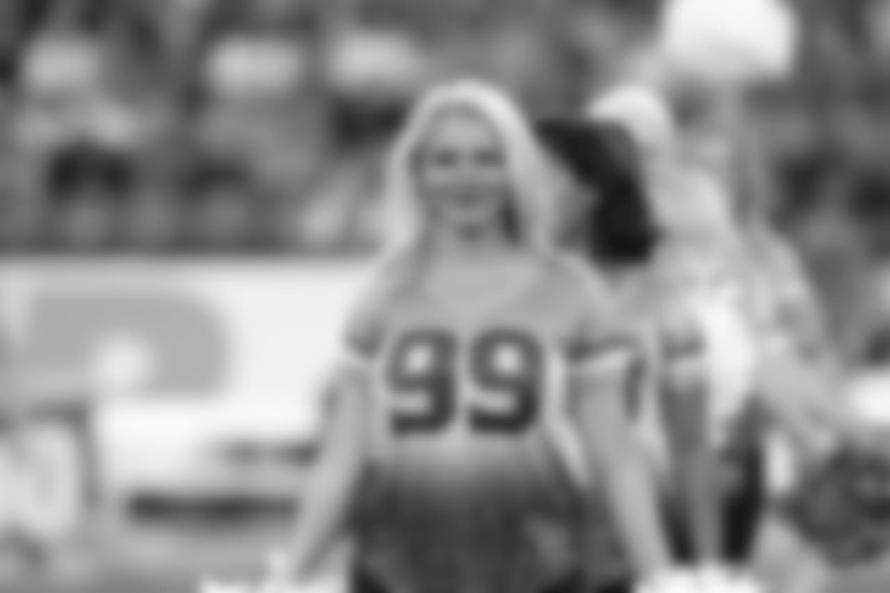 titans2018jets-cheer263387