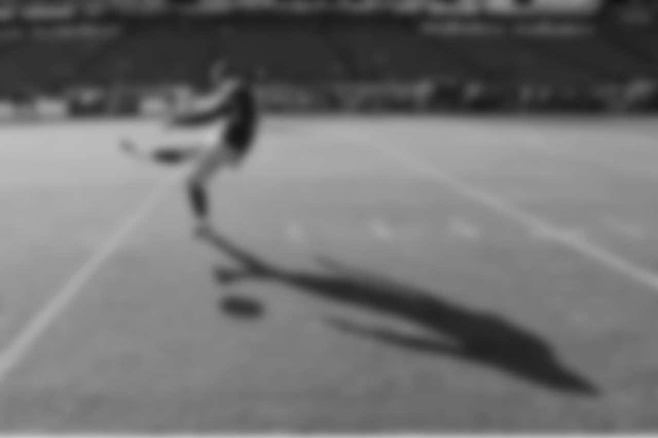 Tennessee Titans punter Brett Kern warms up before an NFL football game against the New York Jets Sunday, Dec. 2, 2018, in Nashville, Tenn. (AP Photo/Mark Zaleski)