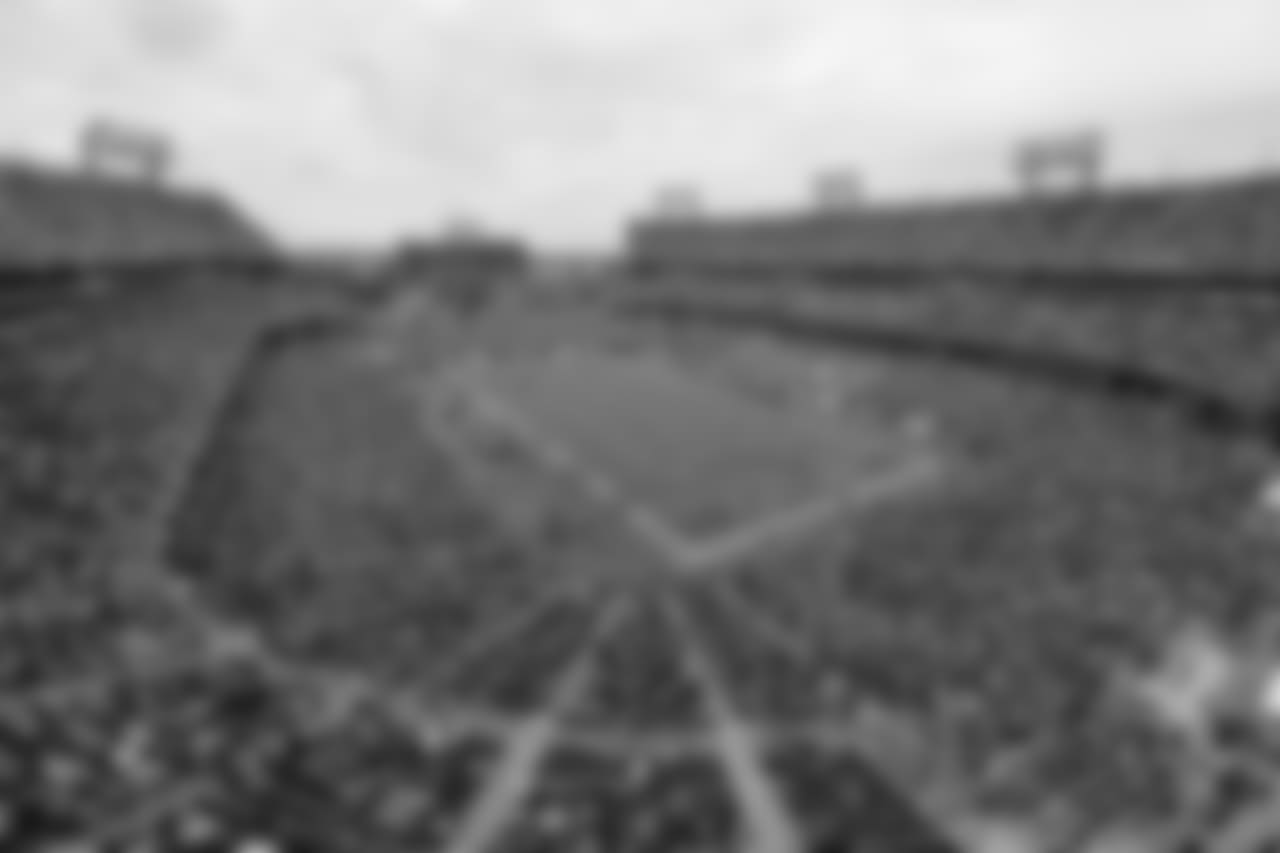 The Tennessee Titans play the Houston Texans in Nissan Stadium during an NFL football game Sunday, Sept. 16, 2018, in Nashville, Tenn. (AP Photo/James Kenney)