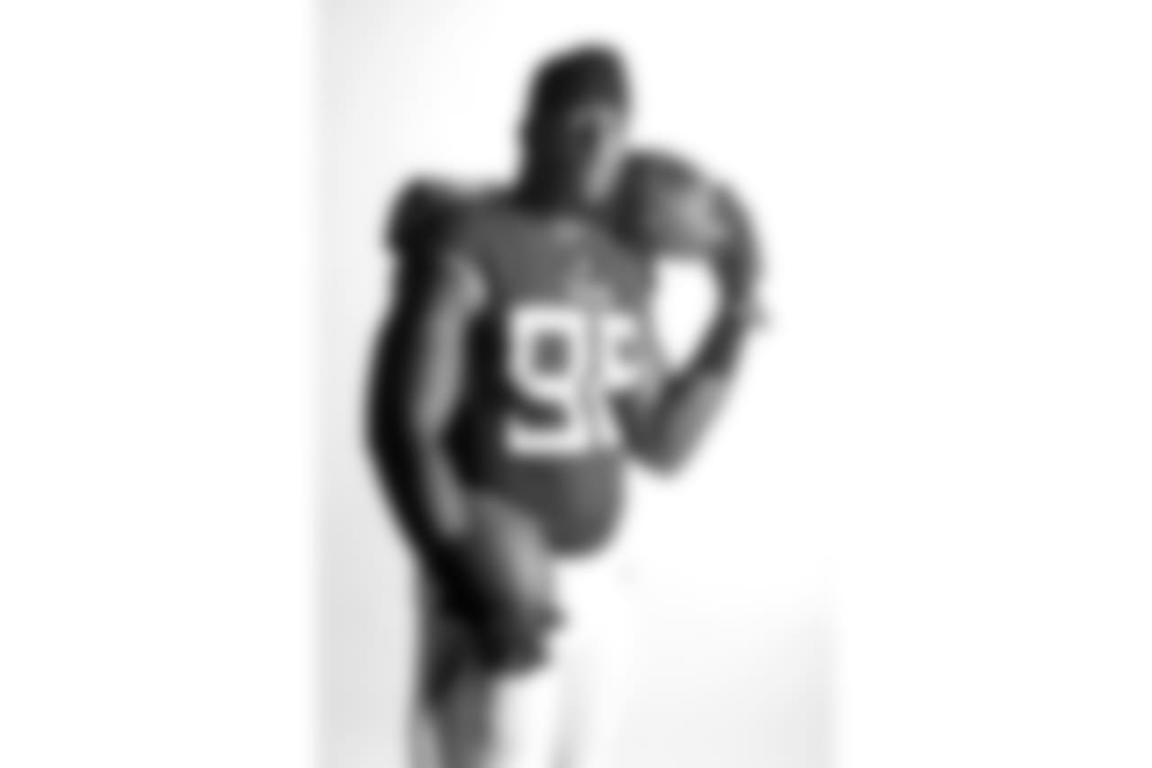 Tennessee Titans outside linebacker Brian Orakpo poses June 11, 2018, in Nashville, Tenn. (AP Photo/Mark Humphrey)