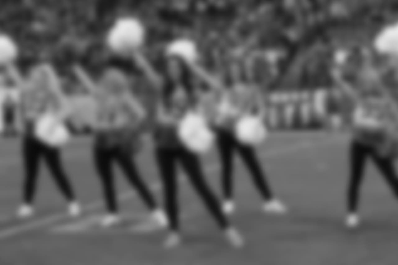 titans2018jets-cheer263380