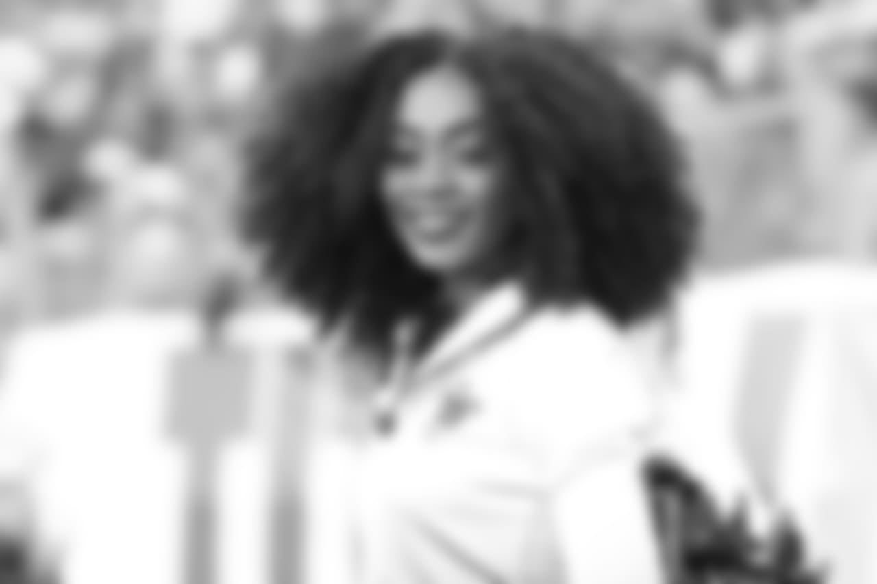titans2018jets-cheer163372