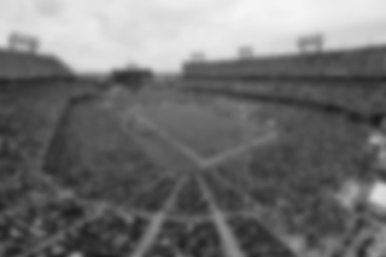 The Tennessee Titans play the Houston Texans in Nissan Stadium during an NFL football game Sunday, Sept. 16, 2018, in Nashville, Tenn. (AP Photo/James Kenney)