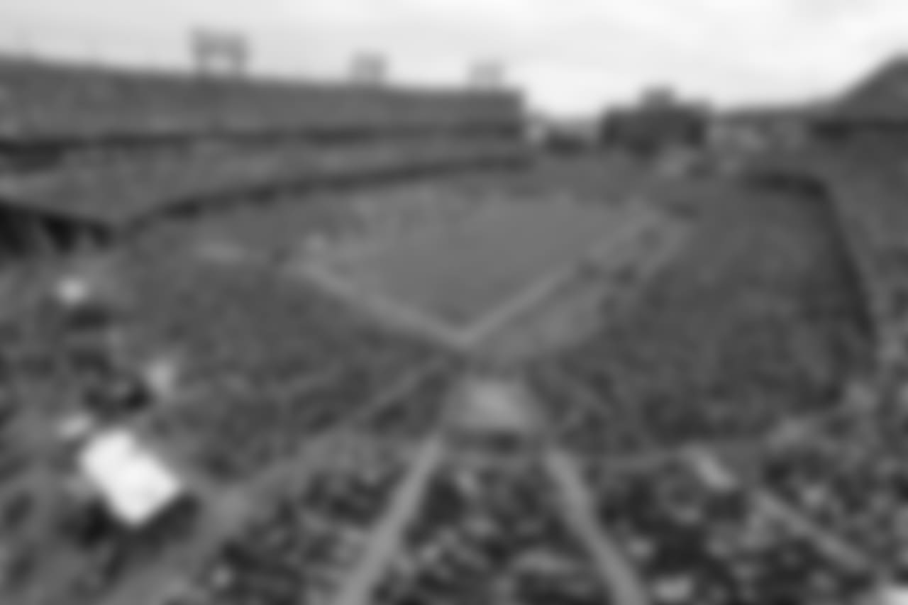 The Tennessee Titans play the Houston Texans in Nissan Stadium during an NFL football game Sunday, Sept. 16, 2018, in Nashville, Tenn. (AP Photo/James Kenney)