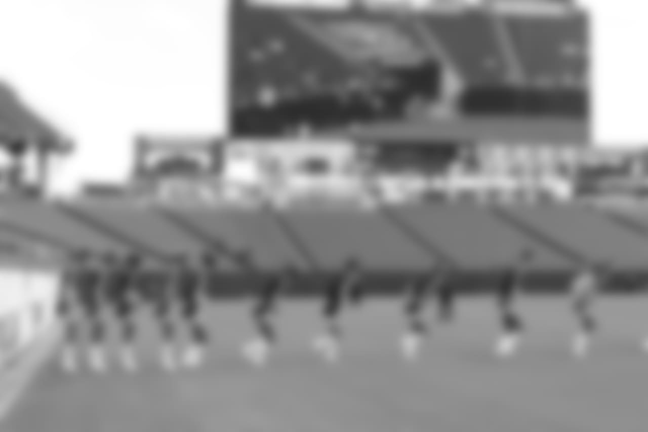 cheerleaders-180814-scrimmage241511