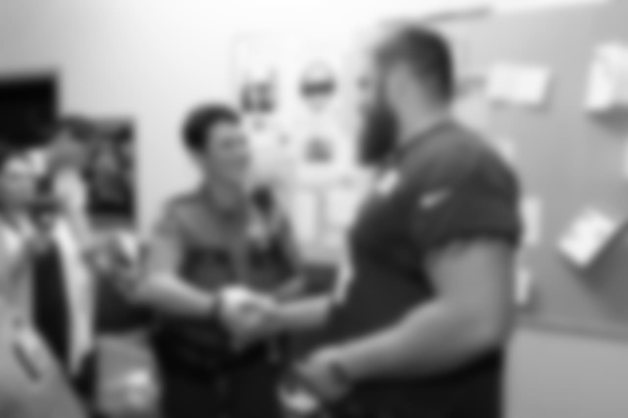 2018_0911_CR_PoliceStationVisit_0003