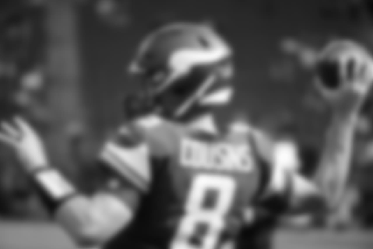 Minnesota Vikings quarterback Kirk Cousins warms up before an NFL football game against the Buffalo Bills, Sunday, Sept. 23, 2018, in Minneapolis. (AP Photo/Bruce Kluckhohn)