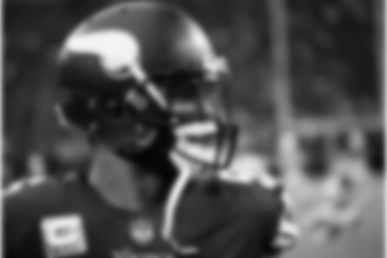 LB Anthony Barr