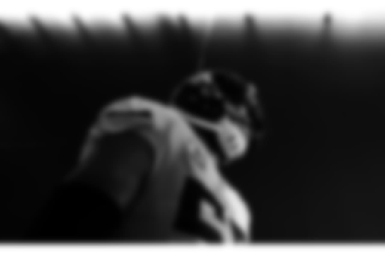 LB Anthony Barr