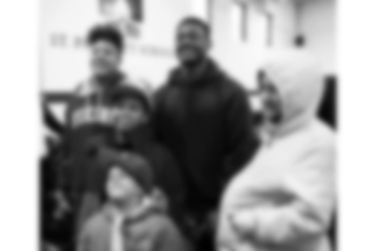 2018_1120_CR_DiggsTurkeyGiveaway_0034