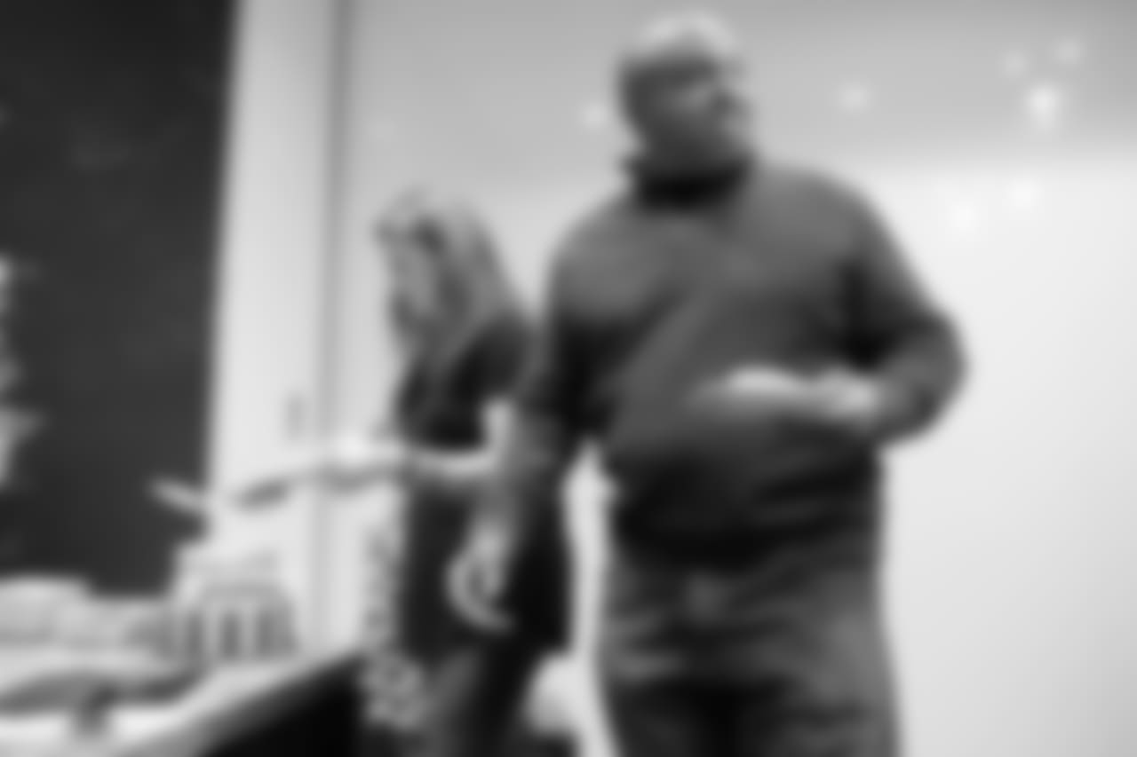 2018_1116_CommunityRelations_TheBirthdayClub_0017