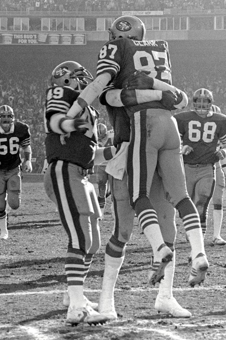 Random49ers on X: #49ers DL Lawrence Pillers (1980–84) forces fumble on  #Cowboys QB Danny White late in 1981 NFC Championship Game, helping secure  SF's first trip to #SuperBowl. #Random49ers  / X