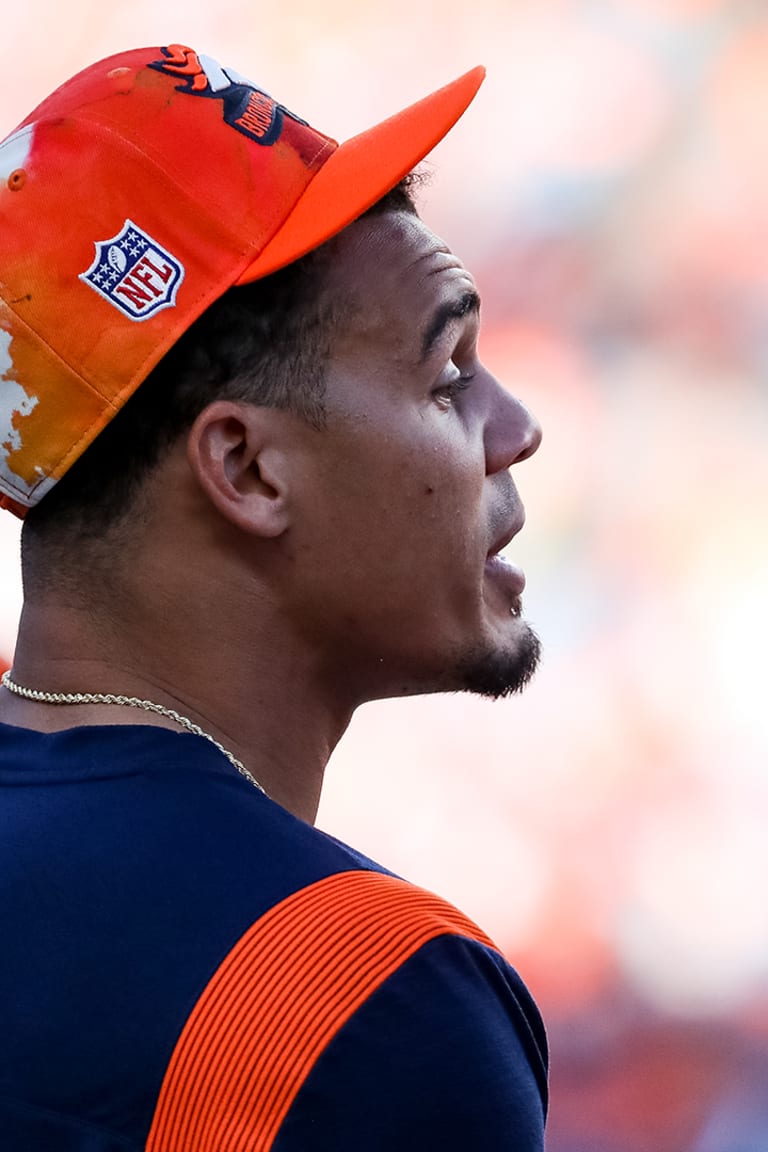 Broncos' Justin Simmons headed to injured reserve; Caden Sterns to start at  safety alongside Kareem Jackson – Boulder Daily Camera