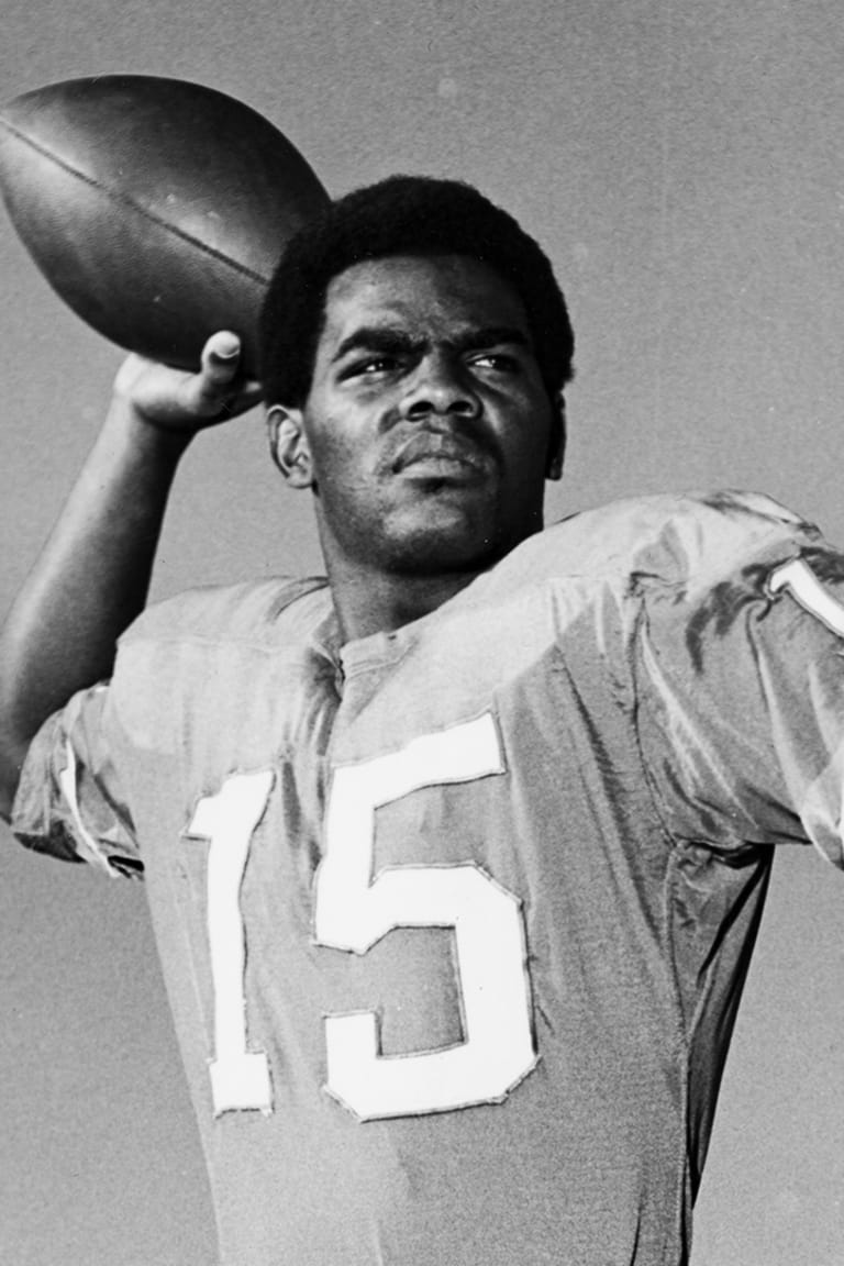 First black NFL draftee George Taliaferro reunites with high