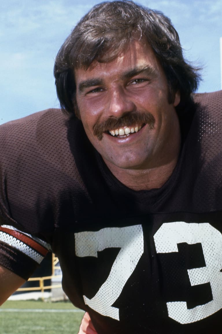 Gene Hickerson, Cleveland Browns Hall of Famer, Dies at 73 - The New York  Times