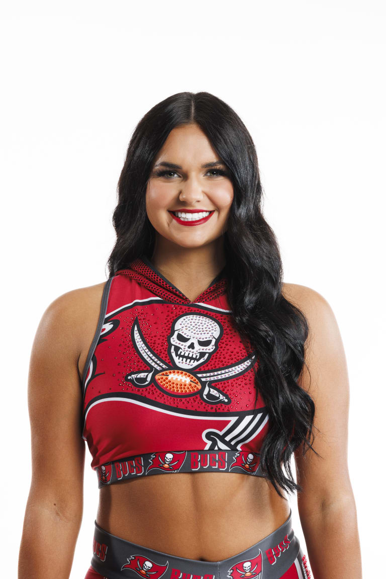 Mount Zion woman part of Tampa Bay Buccaneers cheerleading squad