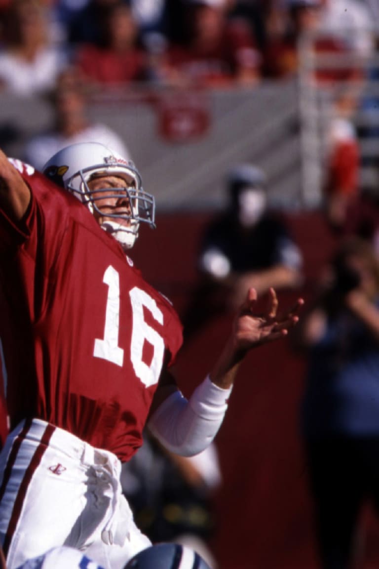 Arizona Cardinals QB Jake Plummer Talking To Coaches on Sideline Editorial  Photography - Image of philadelphia, jake: 117903052