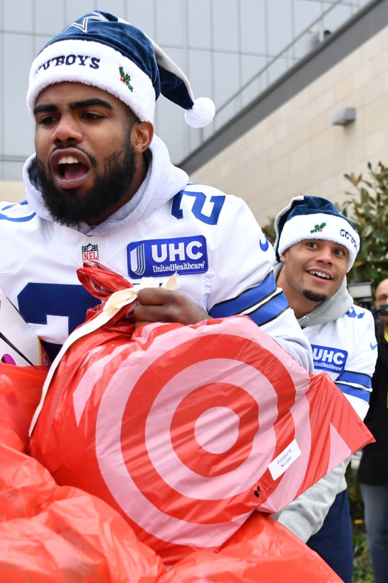 Dallas Cowboys and Jonas Brothers Kick Off Salvation Army Red