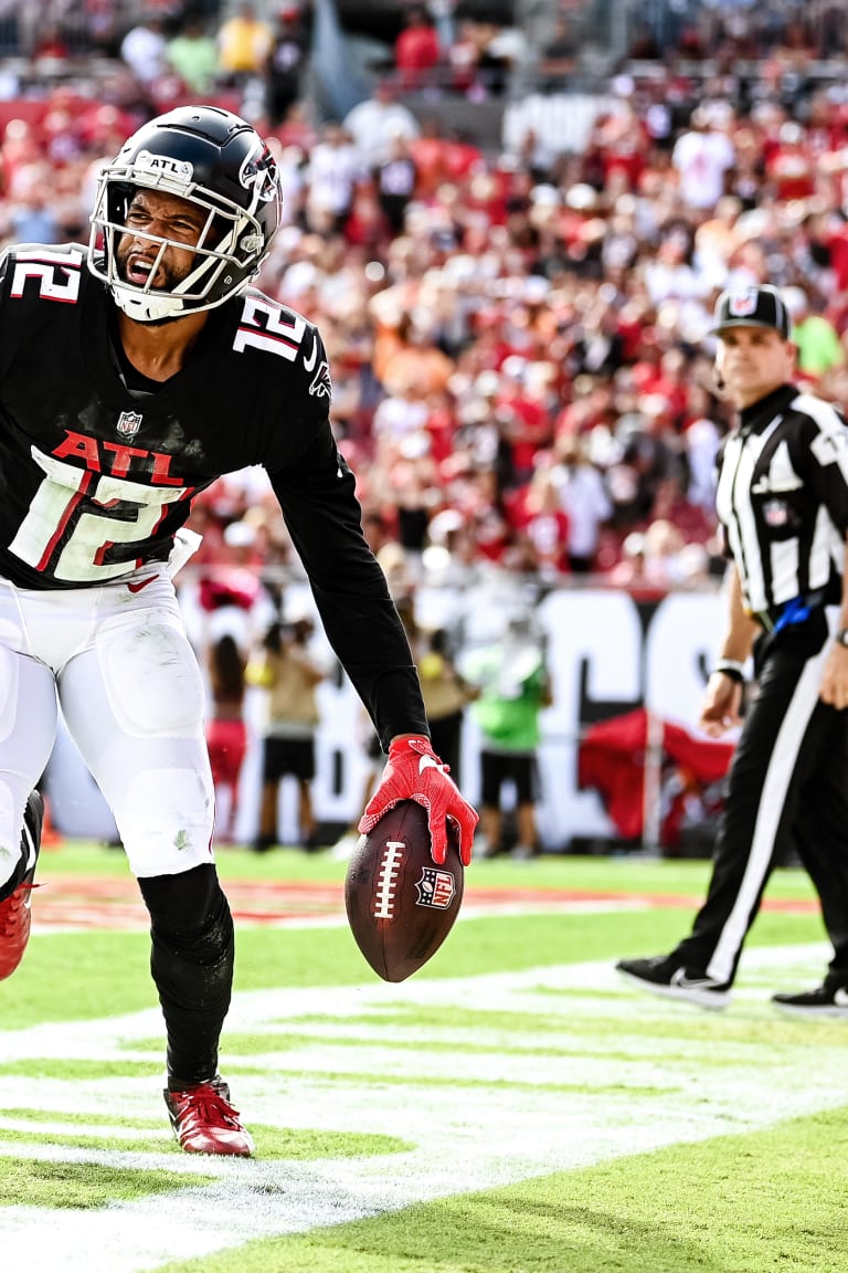 Atlanta Falcons wide receiver KhaDarel Hodge (12) walks off the field after  an NFL football game