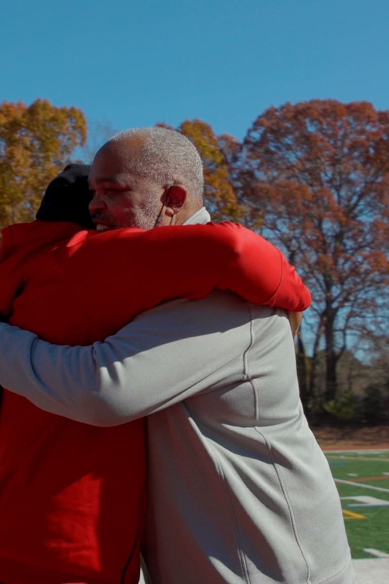 Mike Davis named Falcons nominee for Walter Payton Man of the Year