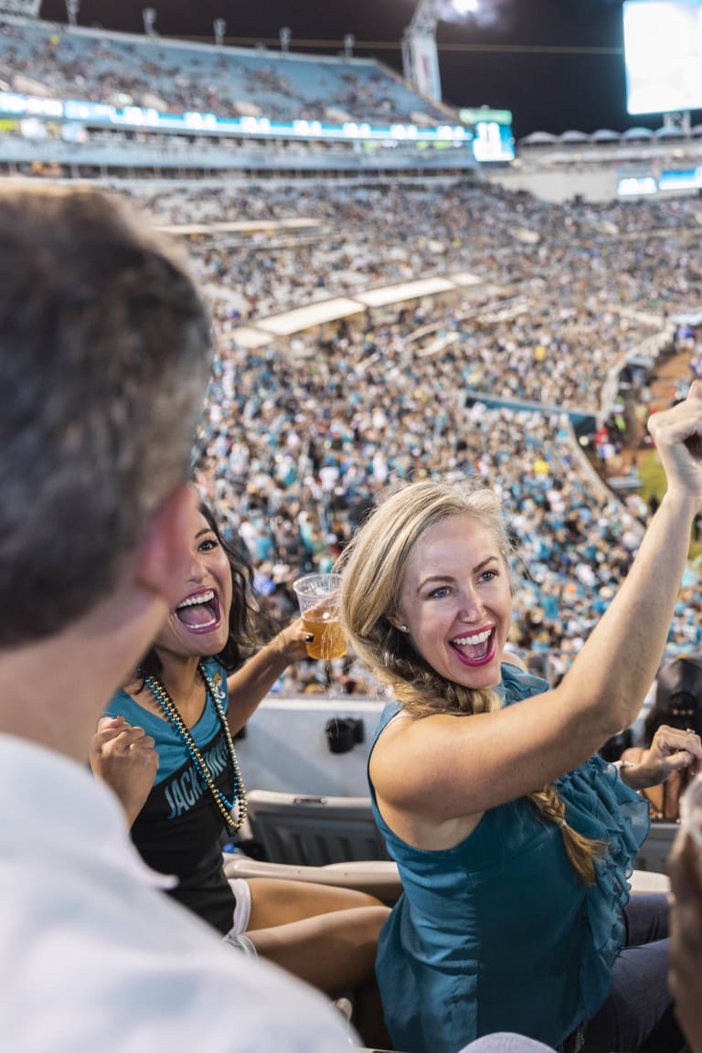 Jacksonville Jaguars Mascot Entertains Crowd Nfl Editorial Stock Photo -  Stock Image