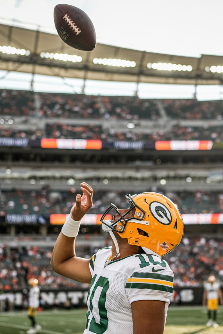 Jordan Love delivers in opener, throws 3 TD passes as Packers beat Bears  38-20, Green Bay Packers