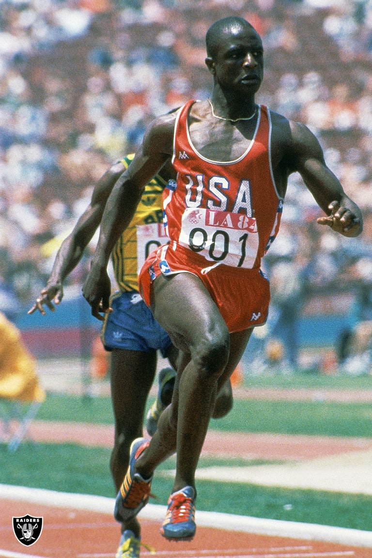 Former Bear Willie Gault helped set a World Record in the 4x100m