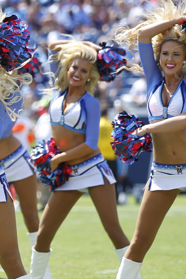 Customer Spotlight: The Tennessee Titans Cheerleaders' New Uniform!