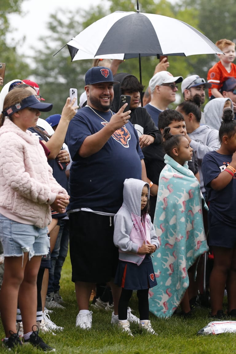 Bears Family Fest brings fans back to Soldier Field for first time since  onset of pandemic