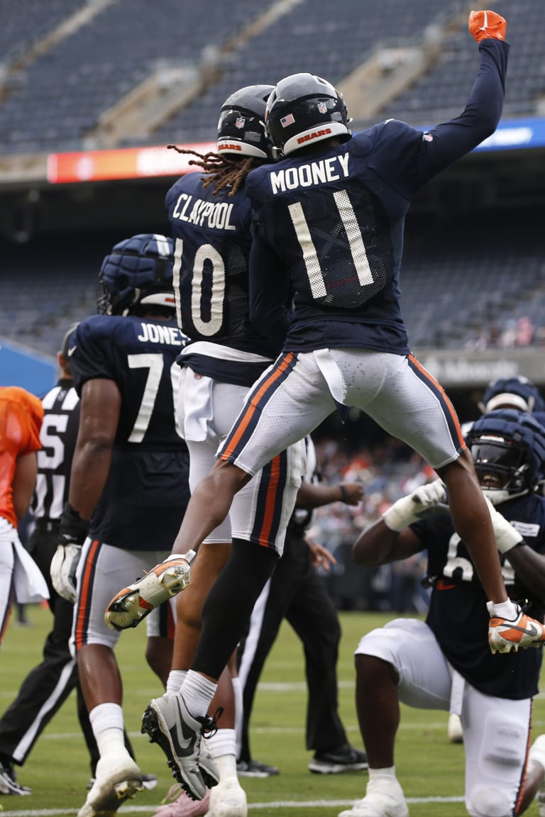 Chicago Bears fans back at Soldier Field for Family Fest - ABC7