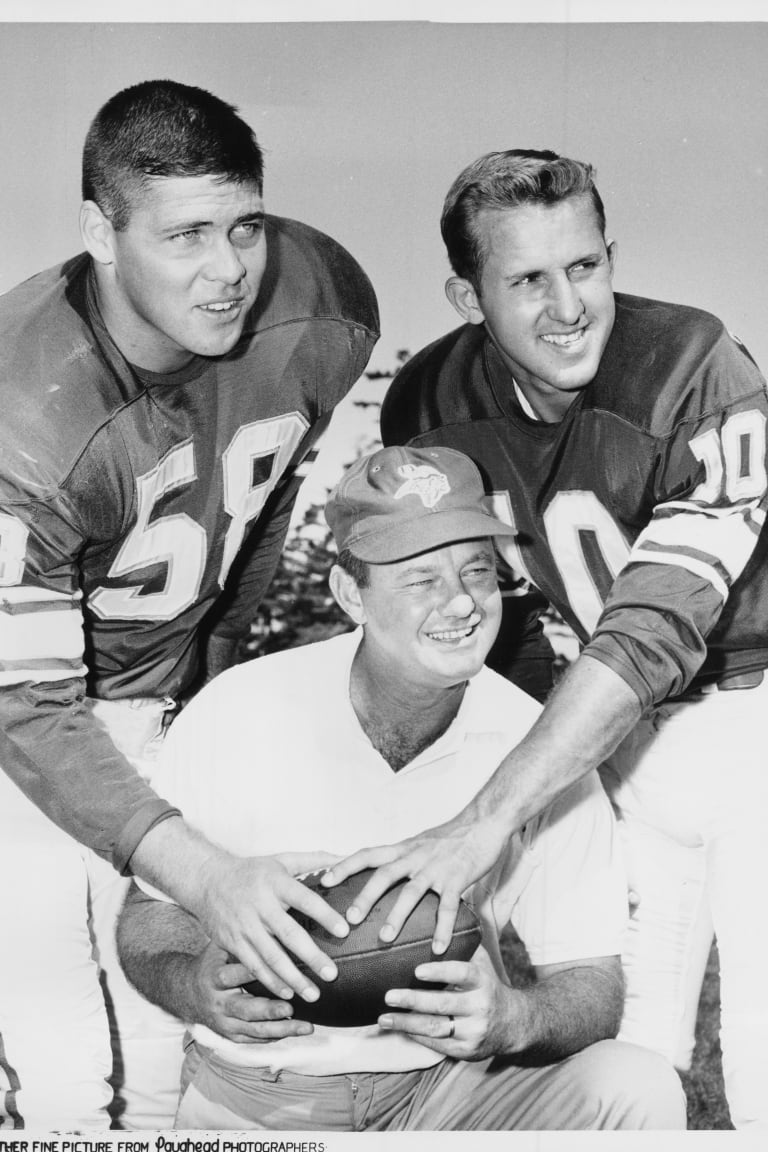 THE KING Hugh McElhenny-A San Francisco 49ers Legend: The Greatest  Open-Field Runner of His Era- George Halas, Chicago Bears