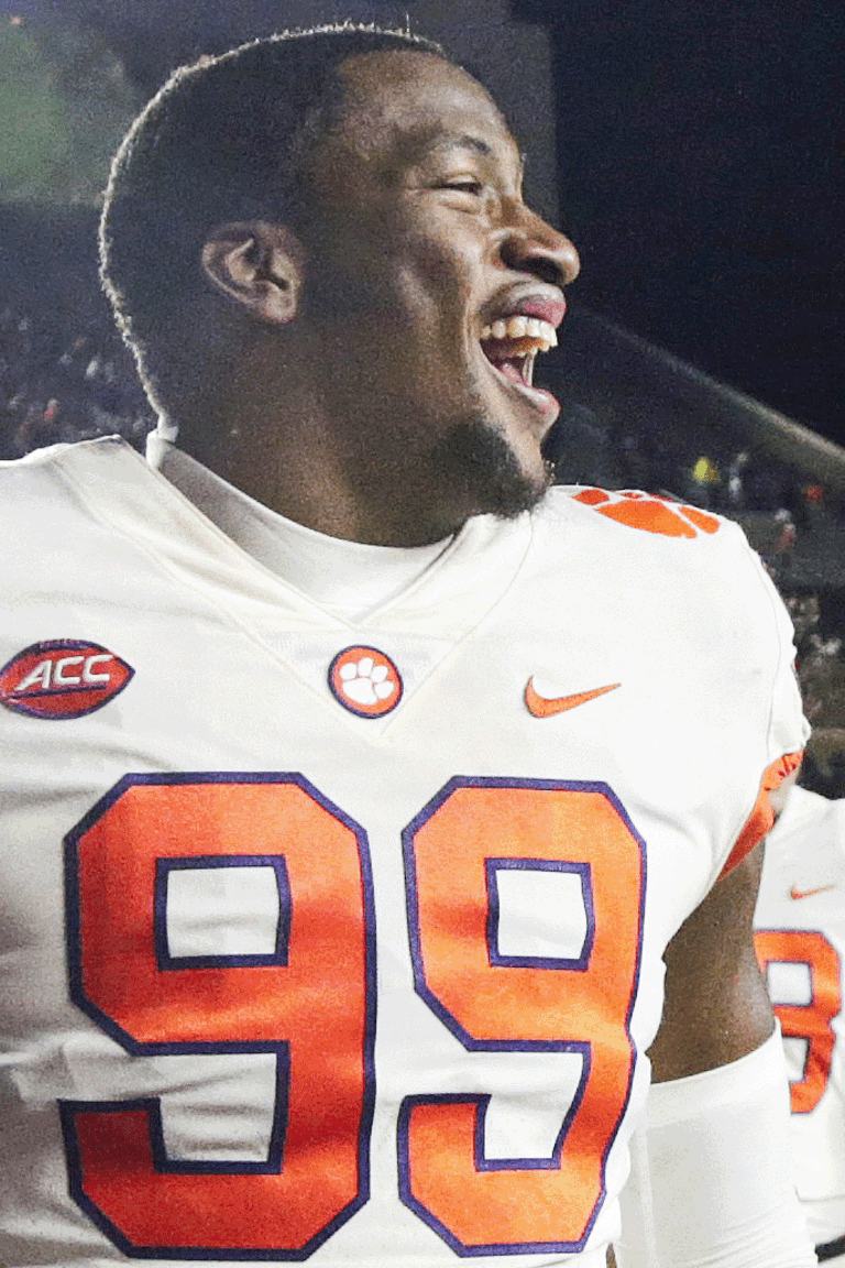 Clemson defensive lineman Clelin Ferrell gets drafted 4th overall