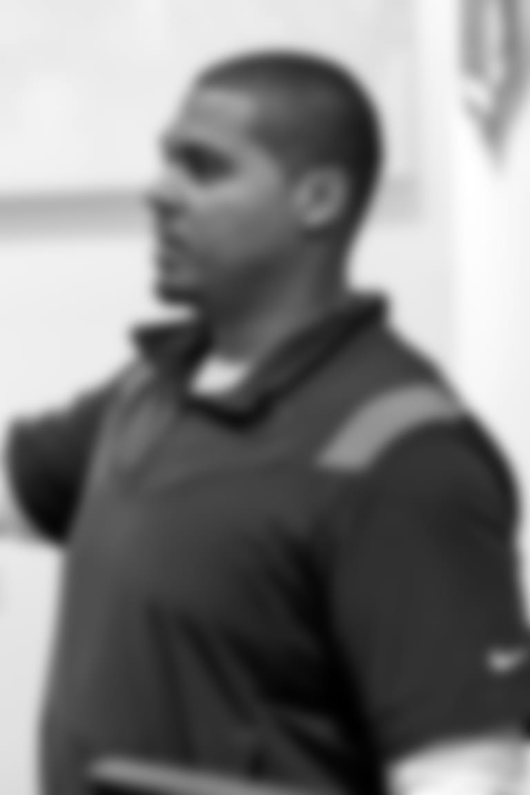 Ryan Poles NFL Career: 7 Key Insights About Chicago Bears' New GM