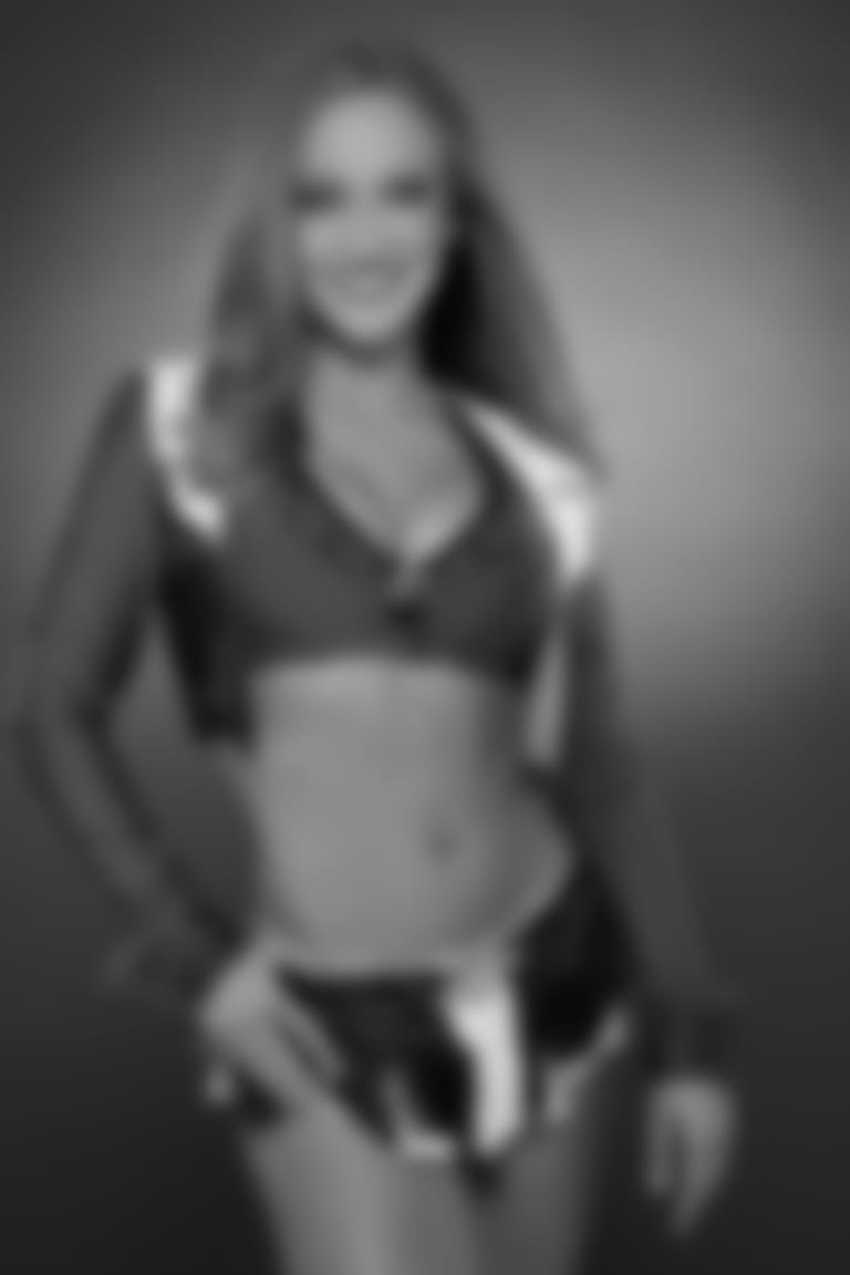 cheerleaders_roster_1080x1350_vika