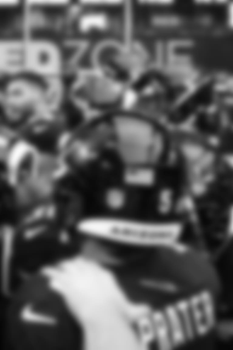 The Arizona Cardinals during the 2022 preseason game between the Arizona Cardinals and the Baltimore Ravens on Sunday, Aug. 21, 2022 in Glendale, AZ.