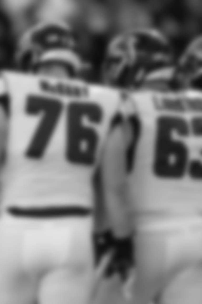 cropped-huddle