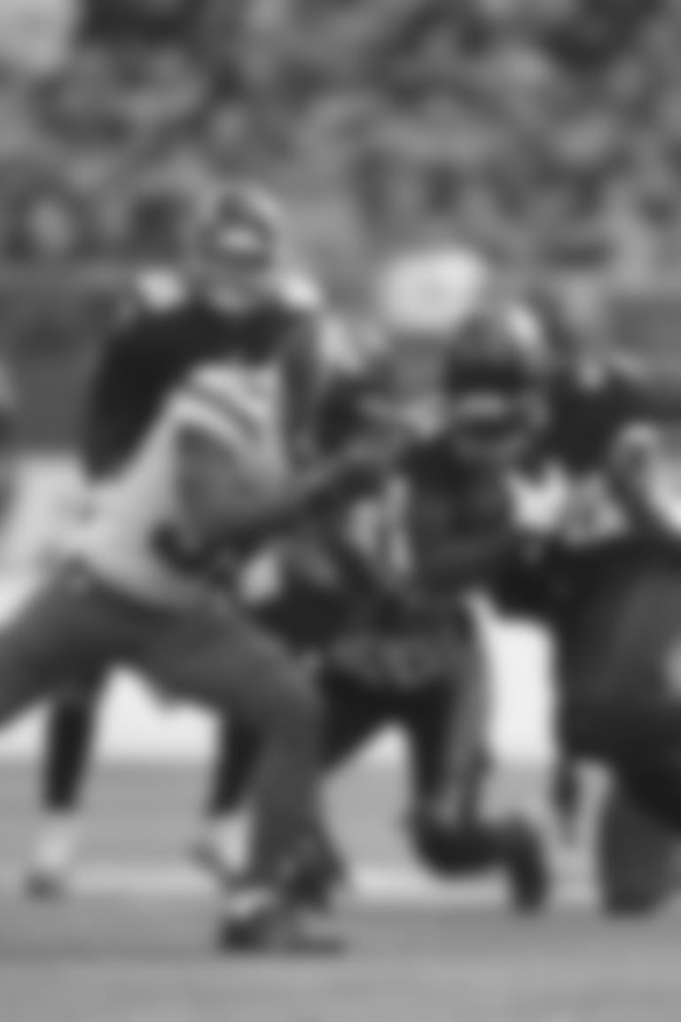 Atlanta Falcons running back Cordarrelle Patterson (84), center, runs with the ball during the first half of an NFL football game between the New York Jets and the Atlanta Falcons at the Tottenham Hotspur stadium in London, England, Sunday, Oct. 10, 2021. (AP Photo/Ian Walton)