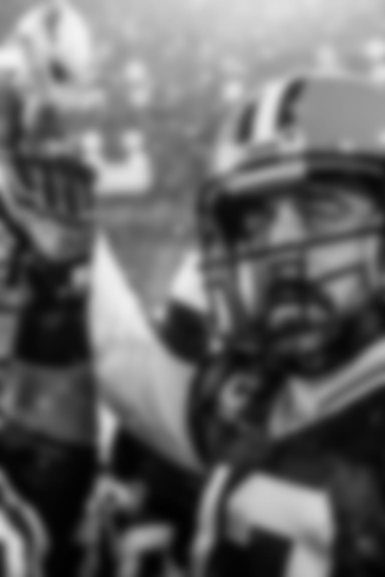 210206-leader-of-the-pack-parallax