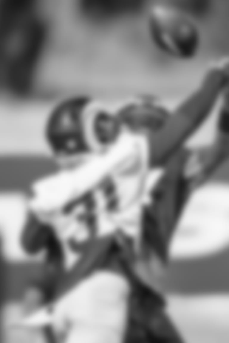 DariuosWilliamsTrainingCampPassbreakupWoods_16x9