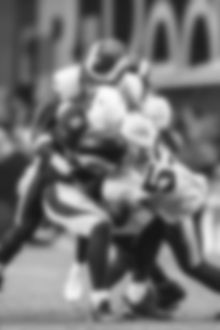 The Los Angeles Rams take on the Arizona Cardinals in week 3 of the 2022 NFL regular season.