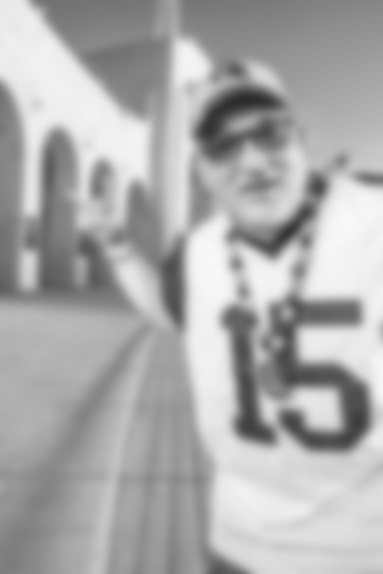 112120-fotrh-soto-13