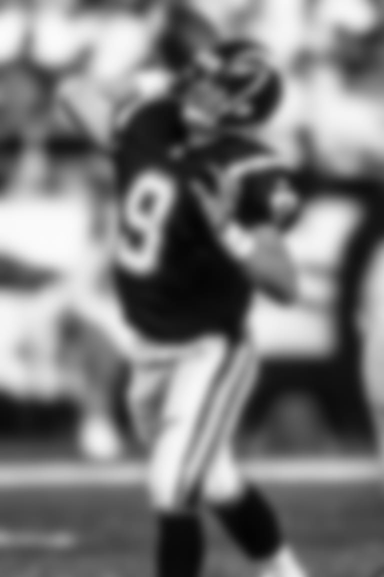 Drew-Brees-Timeline-2001-first0touchdown-1920x1080