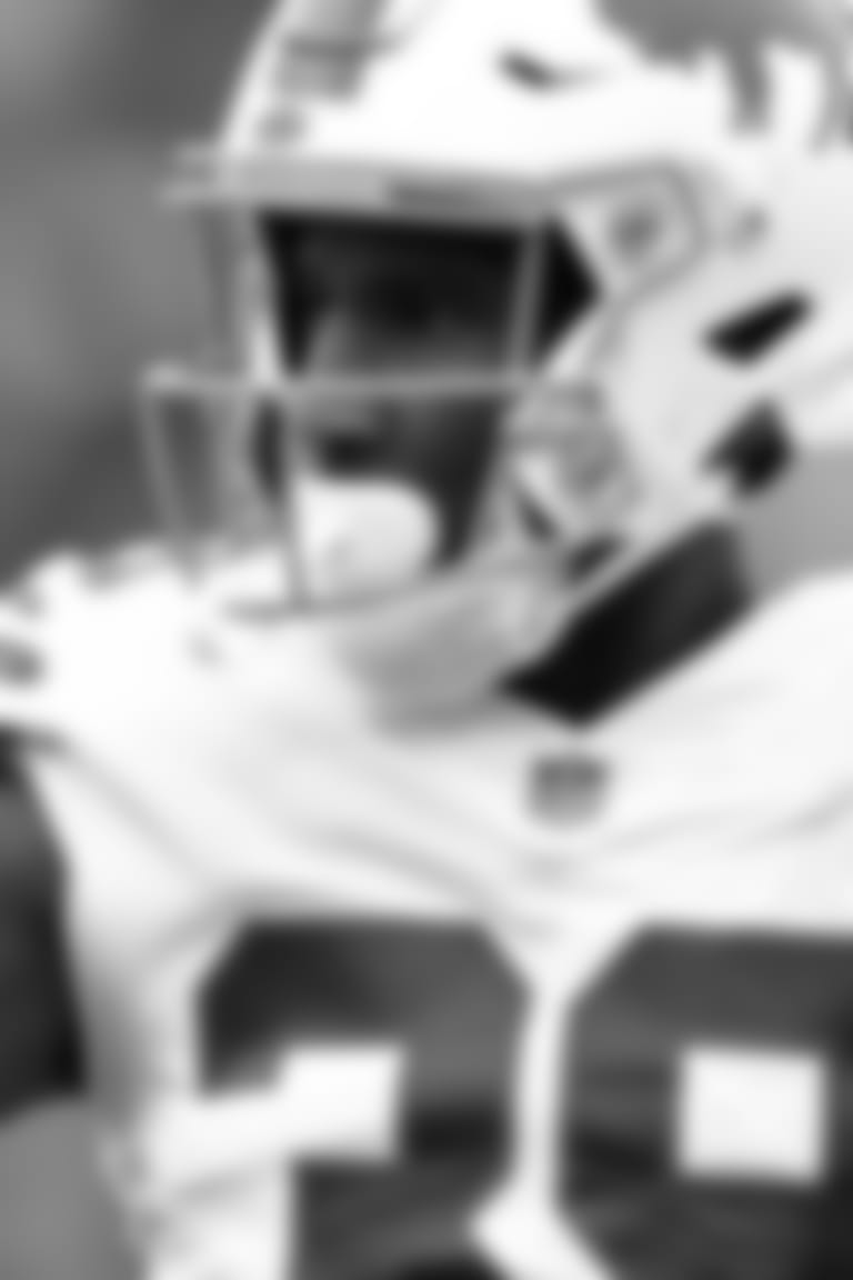 Parallax_Wallace_Levi_Bills_001