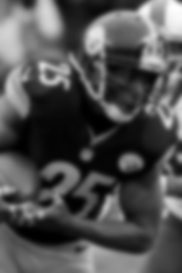 Parallax_Free_Agency_Clark_Ryan_01